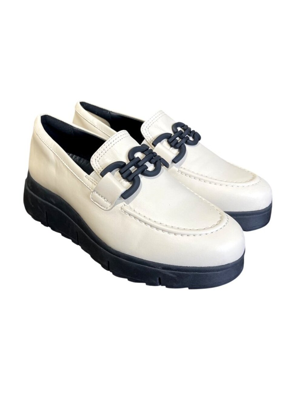 Clarks Womens Size 7 Wide Loriini Izzy Loafers Cream Leather With Black Chain